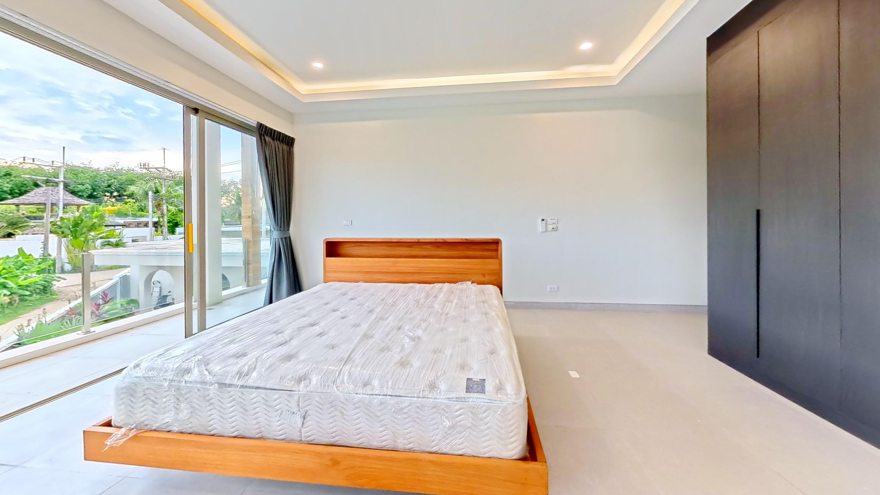 Primary bedroom (39 m²)